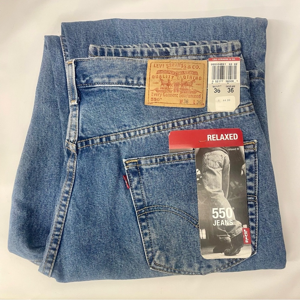 SOLD Vintage Levis 550 Men's 36x36 Relaxed Fit Straight Leg Denim made in 2002